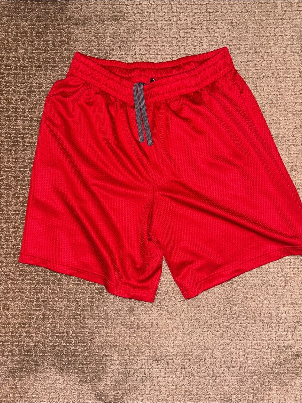 Athletic Works Red Mesh Athletic Shorts Men’s Medium